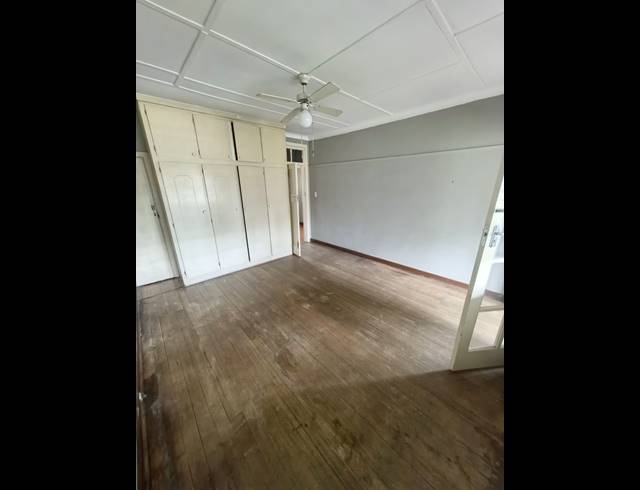 1.5 BEDROOM FLAT FOR SALE IN PELHAM